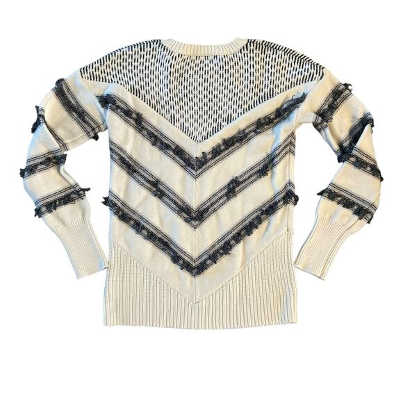 Banana Republic Women's Textured Fringe Cream and Black Sweater - Size Small - Picture 6 of 9